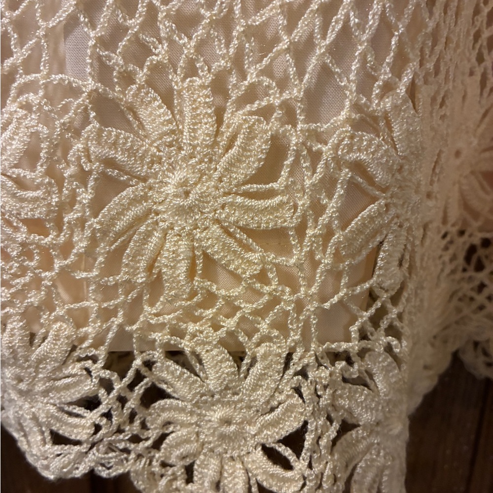 Vintage Elegant Cream Crochet Skirt - Picture 3 of 4